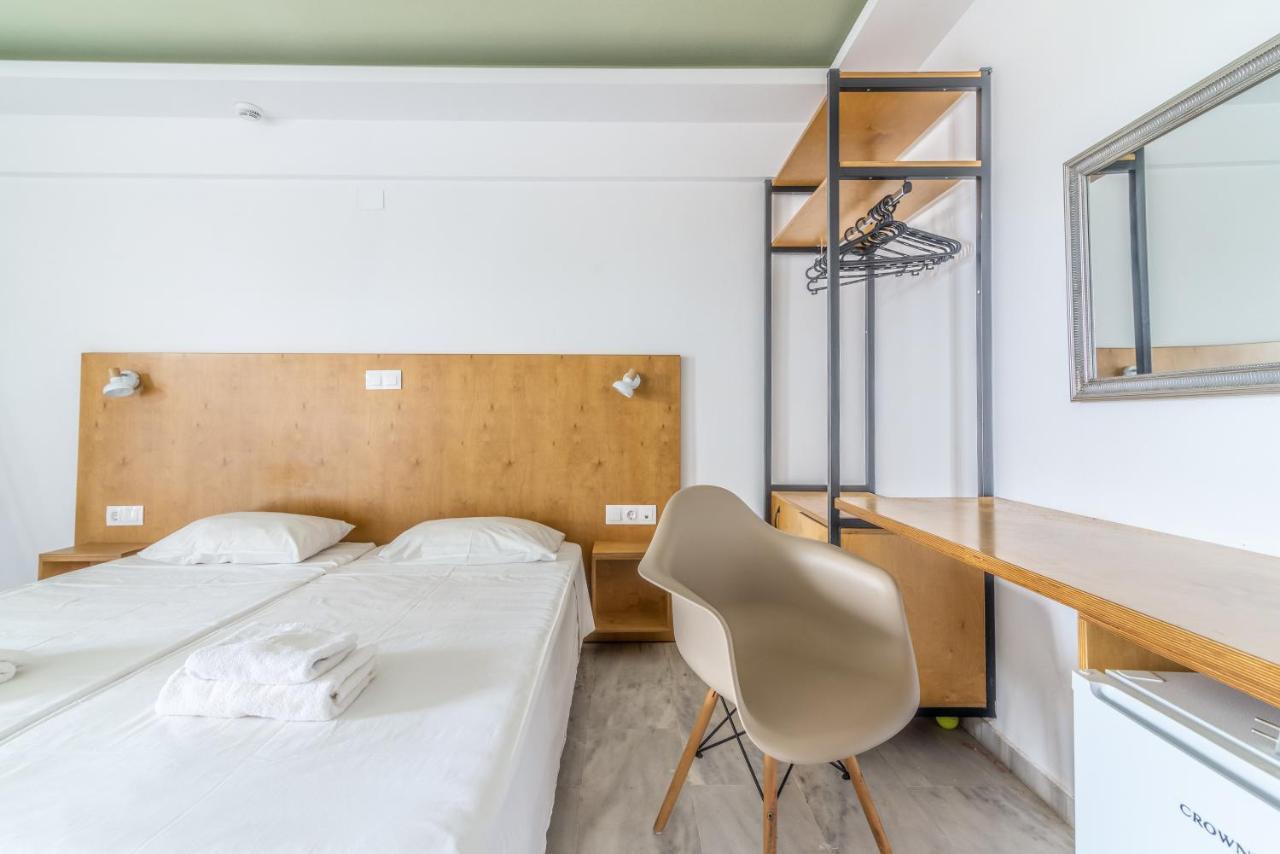 Hotel Of Lillies 2*