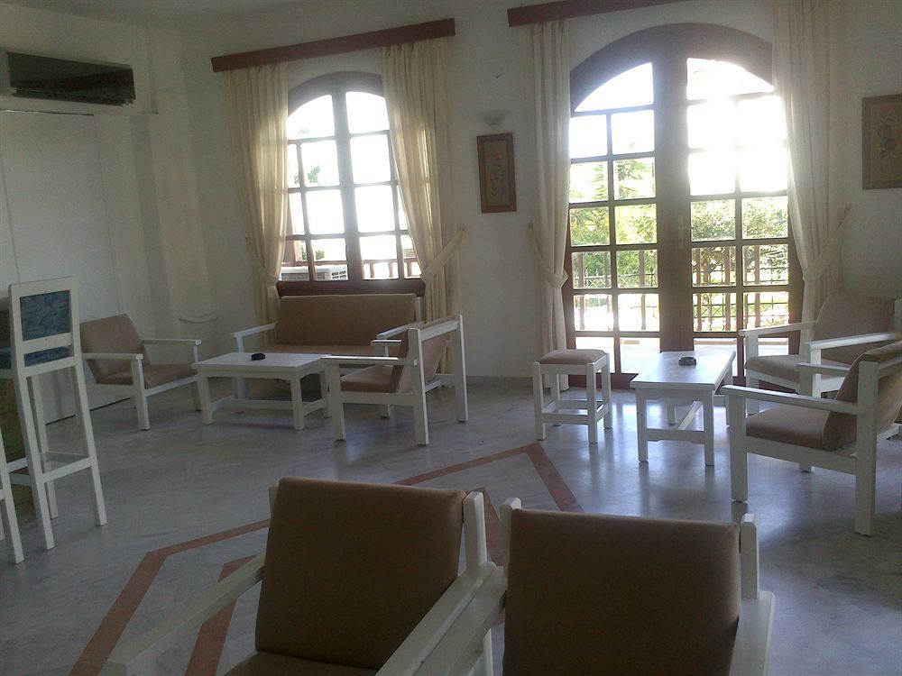 Hotel Of Lillies 2*