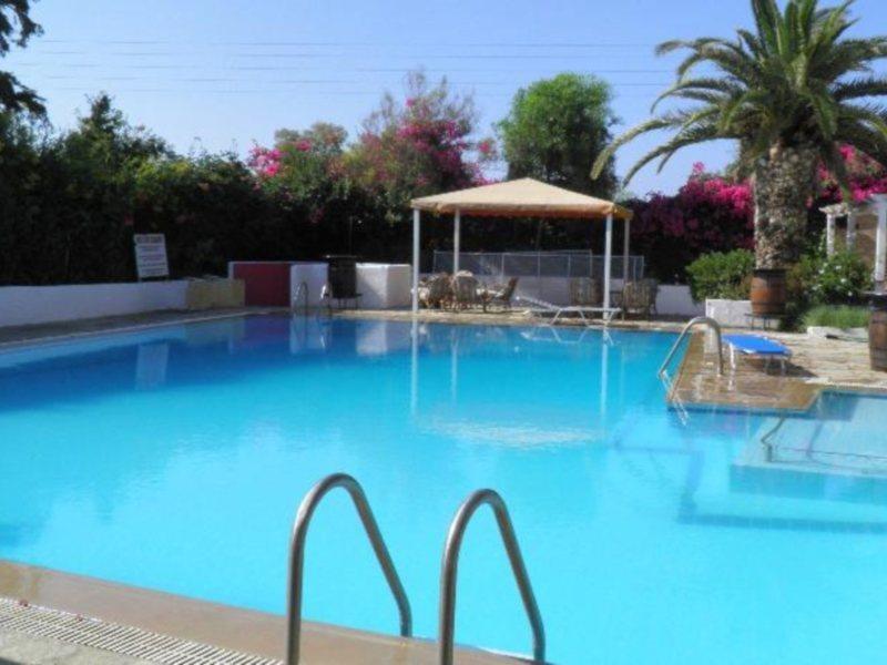 Of Lillies Hotel